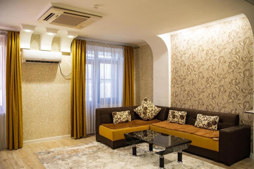 Hotel Zhibek Zholy Shymkent Eksteriør billede