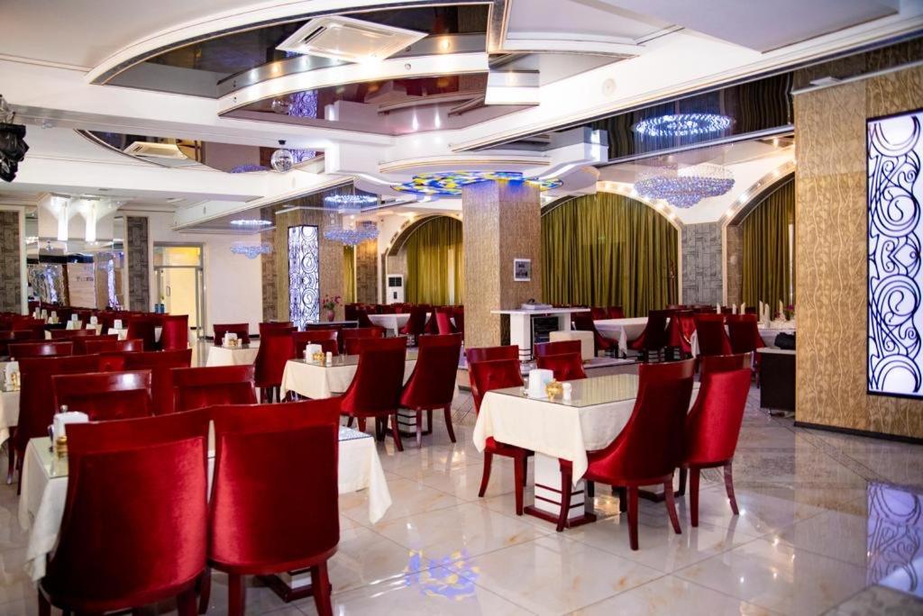 Hotel Zhibek Zholy Shymkent Eksteriør billede