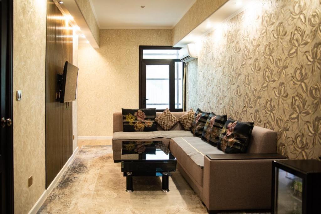 Hotel Zhibek Zholy Shymkent Eksteriør billede